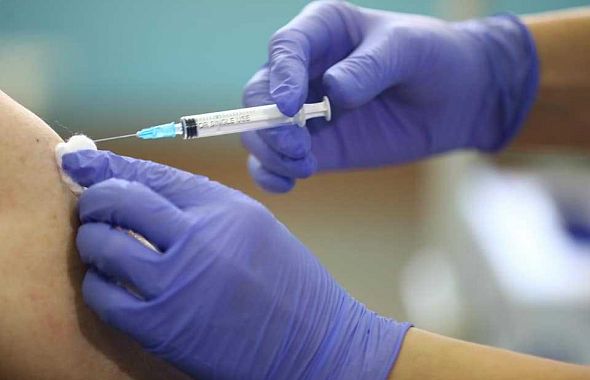 Отставание по темпам вакцинации от ковида уронило рейтинг сразу шести южноуральских мэров