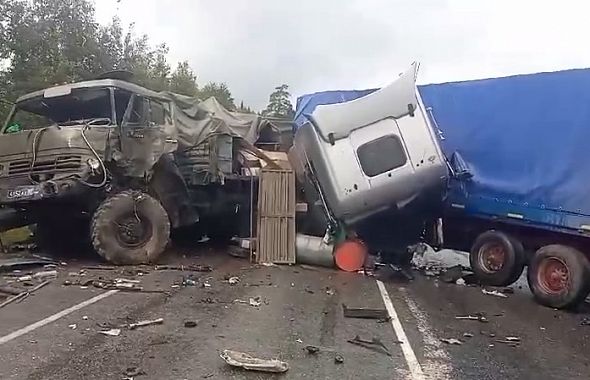 На трассе М5 в Челябинской области столкнулись фуры, есть пострадавшие