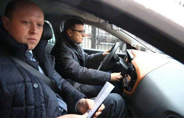 Челябинский губернатор тестирует качество дорог на «Ладе»