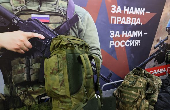 На военную службу по контракту ежедневно отправляется до 30-ти южноуральцев